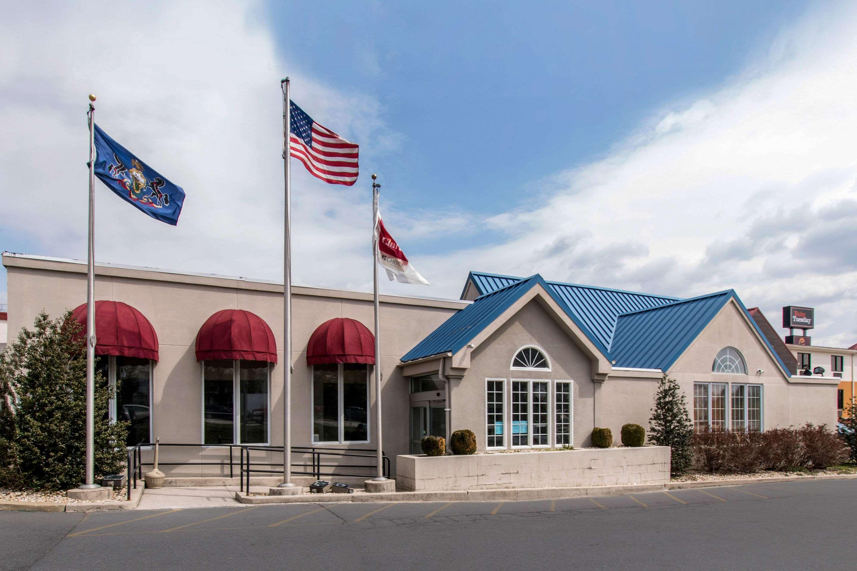 Clarion Inn&Suites Chambersburg Exterior foto